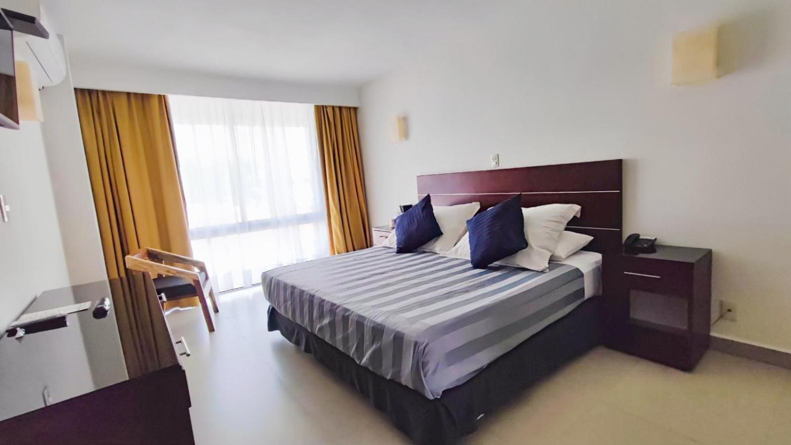 May Palace Hotel Tuxpan  Exterior photo